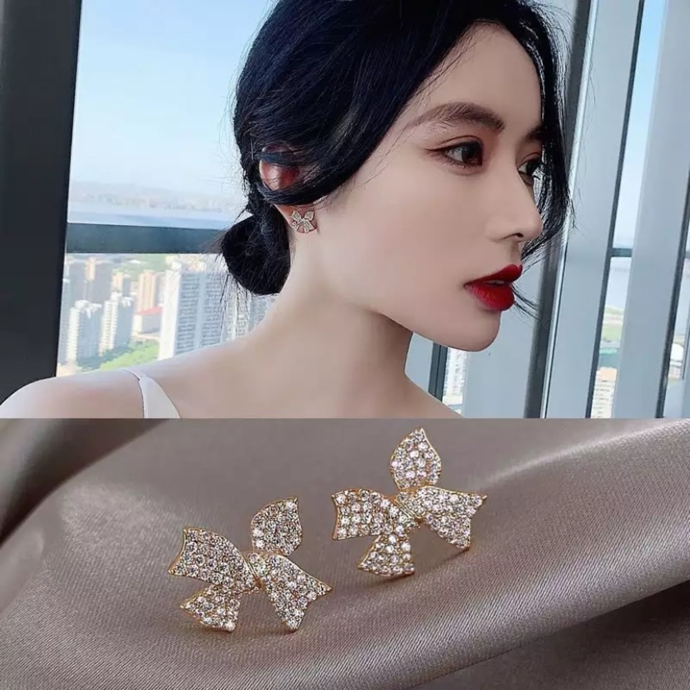 New Beautiful Gold Earrings